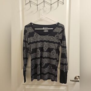 No Boundaries Long-Sleeved Grey & Black Patterned Top